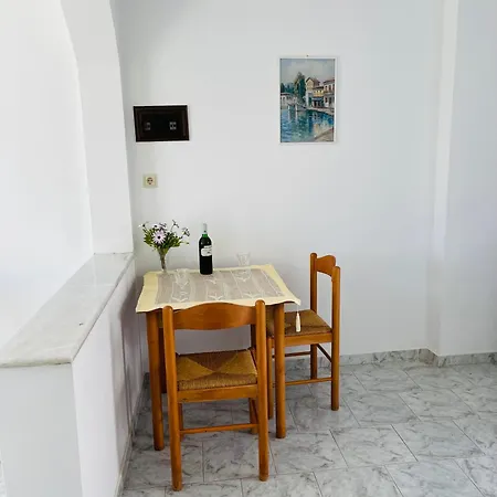 Profilio & Hotel Exopoli